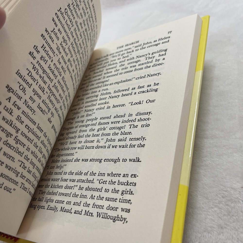 Nancy Drew Mystery The Mystery at Lilac Inn Book 4 Carolyn Keene Illustrated - Picture 7 of 7